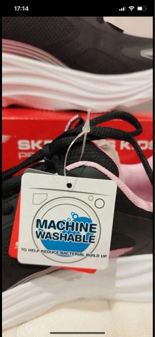 Zapatillas Skechers mujer Negras y Rosas Nuevas