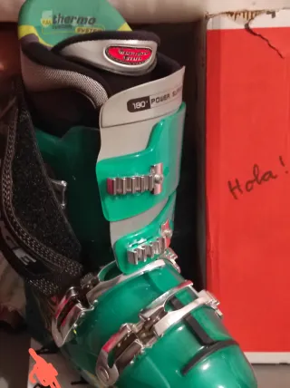 Botas de esquí verdes talla 41.5. nuevas.