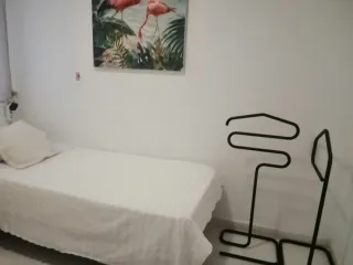 Alquilo habitación/día en Castelldefels