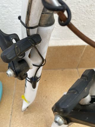 Bicicleta BH desmontada