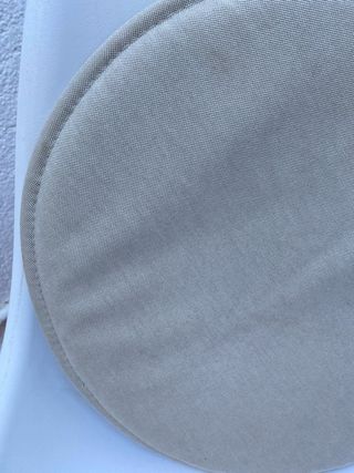 5 Sillas Blancas Estilo Moderno