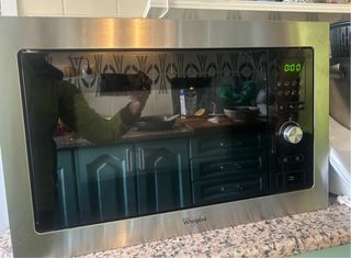 Microonde con grill Whirlpool da incasso come nuovo