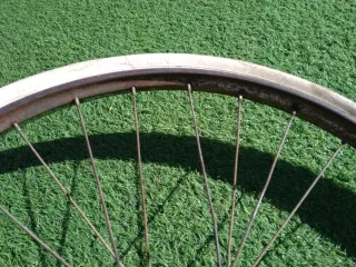 Ruedas y neumáticos 550A varillas años 50