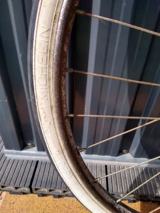 Ruedas y neumáticos 550A varillas años 50