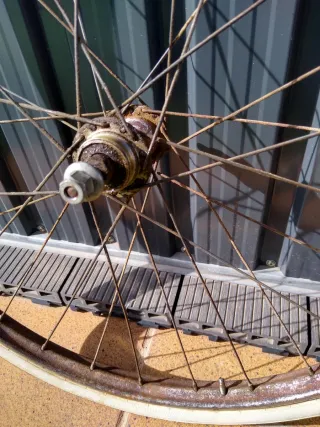 Ruedas y neumáticos 550A varillas años 50