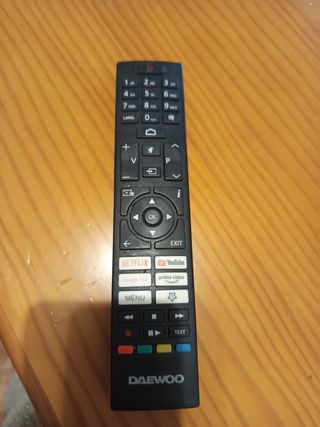 2x Daewoo 32 Smart TV