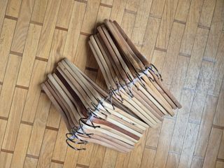 20 Perchas de Madera Natural