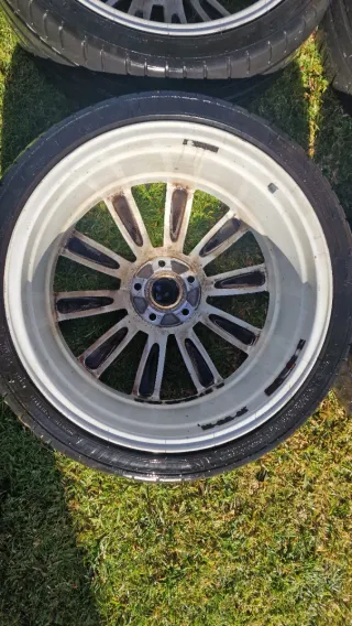 Llantas VW y Neumáticos Michelin