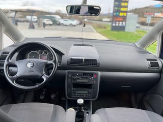 SEAT Alhambra 2004