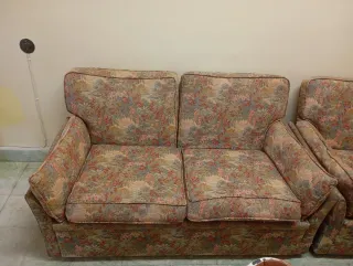 Sofás florales de tela