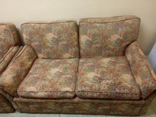 Sofás florales de tela