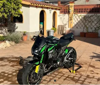 Kawasaki Z800e A2