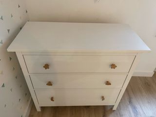 Cómoda infantil blanca