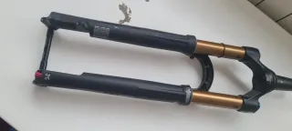 Suspensão Fox SC 34