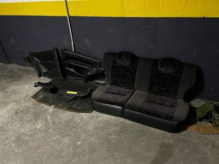 Asientos traseros Saxo VTS y plásticos