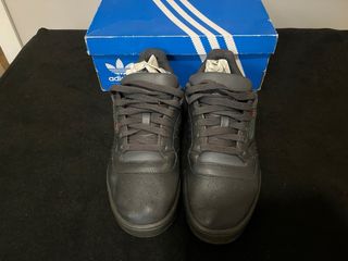 Adidas Yeezy Calabasas