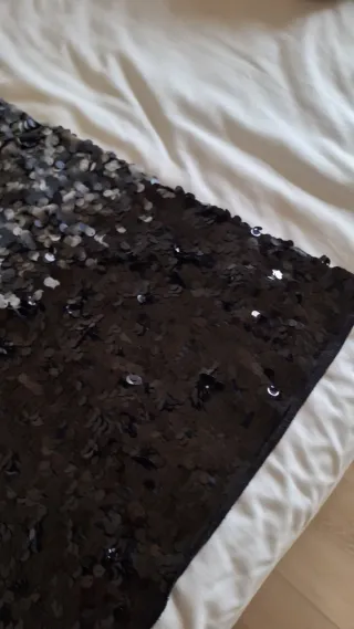 Vestido de fiesta lentejuelas plateado y negro