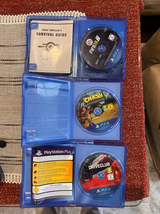 PS4 (PlayStation 4) + 3 Juegos + Mando