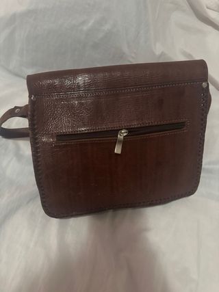 Bolso de cuero artesanal