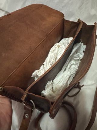 Bolso de cuero artesanal