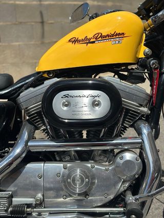 Harley Davidson Sportster 883 Negra/Amarilla