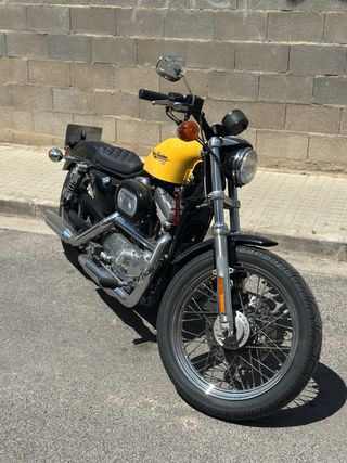 Harley Davidson Sportster 883 Negra/Amarilla