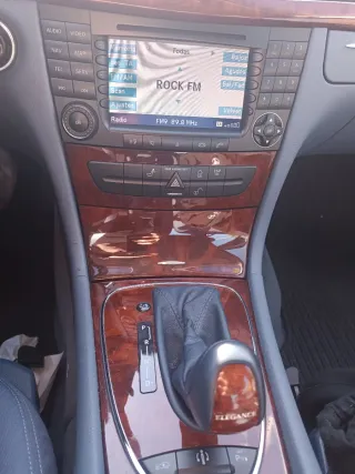 Mercedes-Benz Clase E 2004