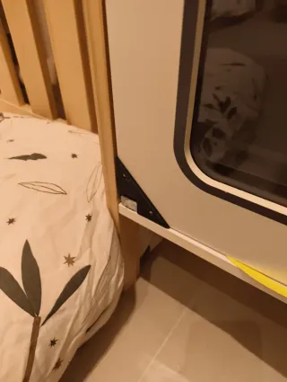 Bisagra para cocinita infantil