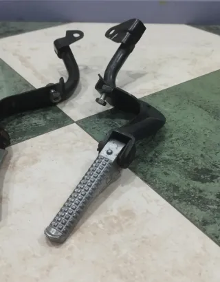 Reposapiés Piaggio Typhoon