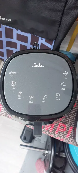 Freidora de aire negra