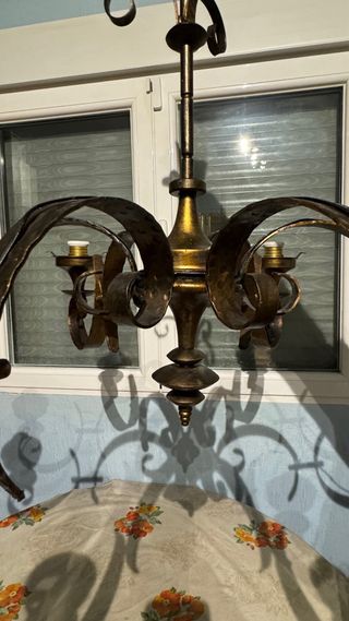 Lámpara araña y lampara de pared