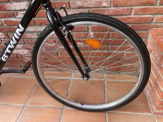 Bicicleta Btwin todo camino impecable.