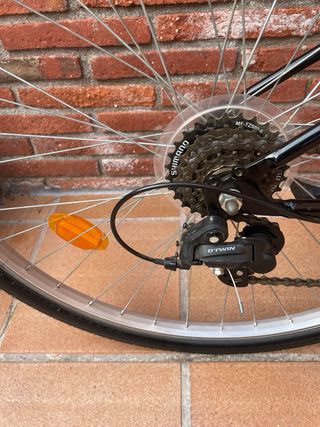 Bicicleta Btwin todo camino impecable.