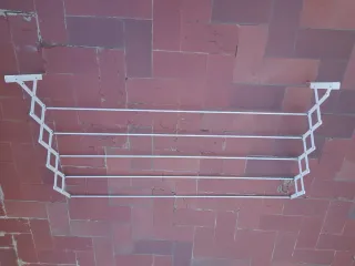 Tendedero de pared plegable