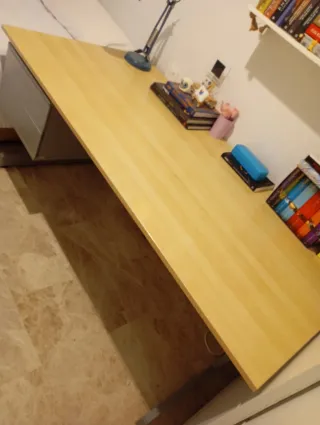 Escritorio madera y metal