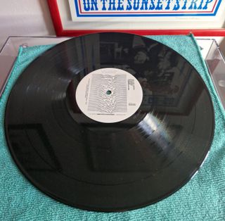 Joy Division - Unknown Pleasures