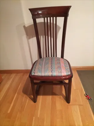 6 Sillas de Comedor de Madera