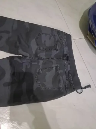 Pantalón camuflaje elástico Talla M