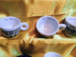 Tazzine Illy in Porcellana