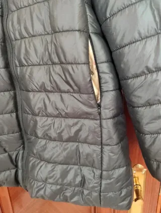 Chaqueta acolchada con pelo suave