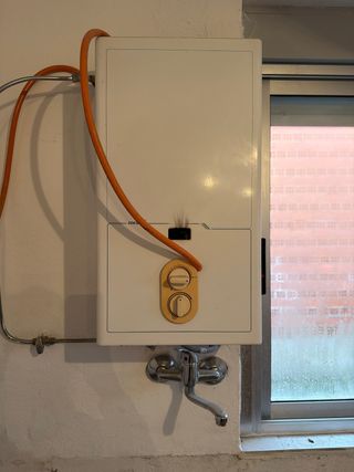 Calentador de agua EDESA de gas