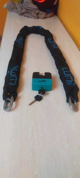 Candado con Cadena LUMA Negro/Azul