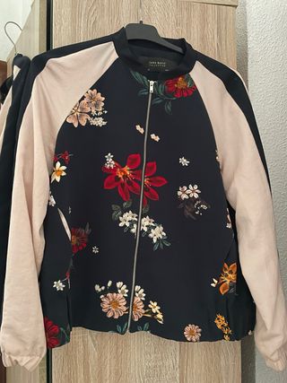 Chaqueta Zara Basic floral