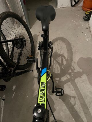 Bicicleta Btwin MTB Negra y Azul