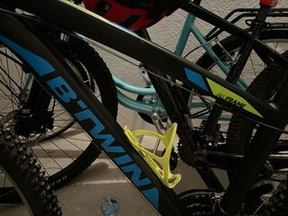 Bicicleta Btwin MTB Negra y Azul