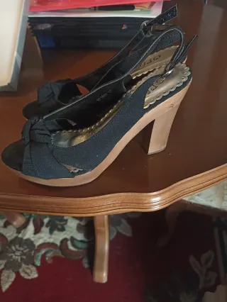 Zapatos de tacón negros talla 37