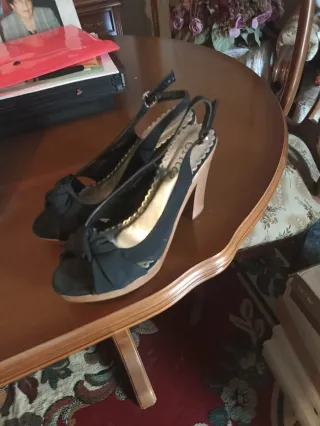Zapatos de tacón negros talla 37