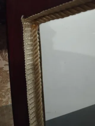 Vitrina antigua de madera y cristal