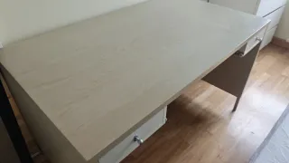 Escritorio madera y metal