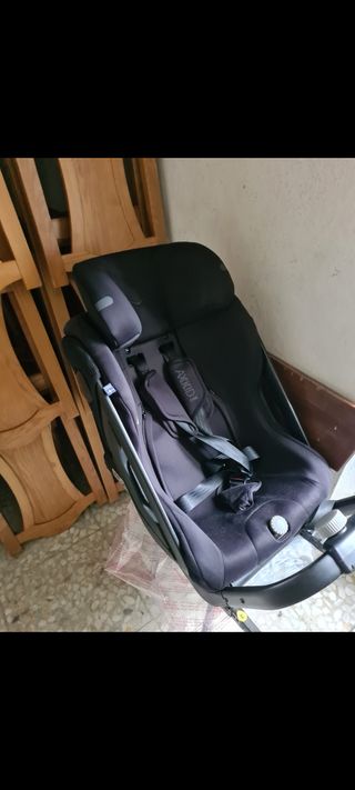 Silla de coche infantil negra